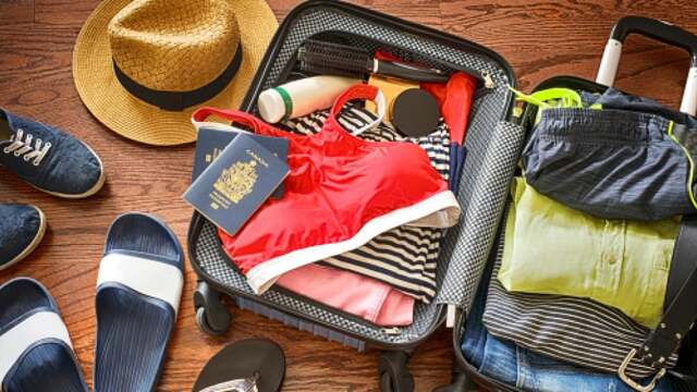 Barang Wajib Dibawa Liburan: Daftar Anti Ribet ke Luar Negeri
